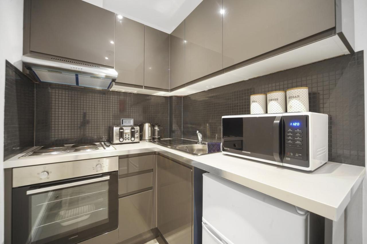 Studio Apartment By Homely Stays Londres Exterior foto